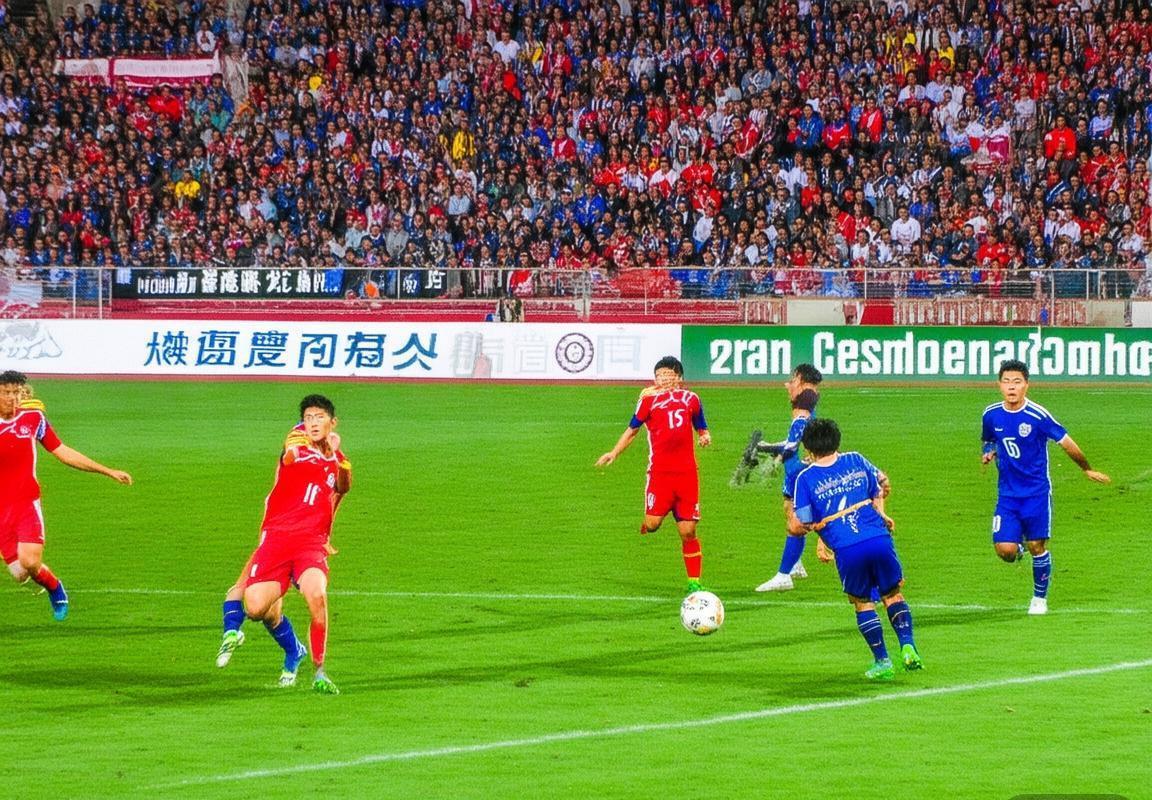 2019建业VS湖北：激情对决，战术博弈与足球文化升华(图1)